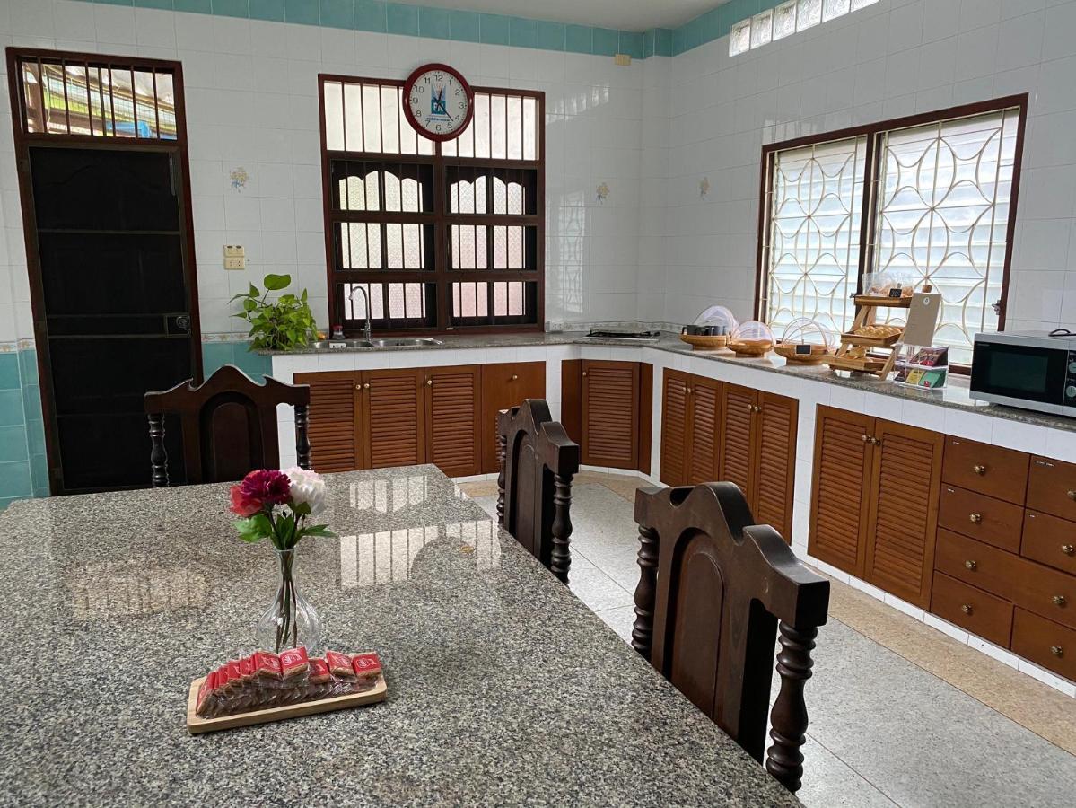 Niece Hostel Phuket - Sha Extra Plus Zewnętrze zdjęcie