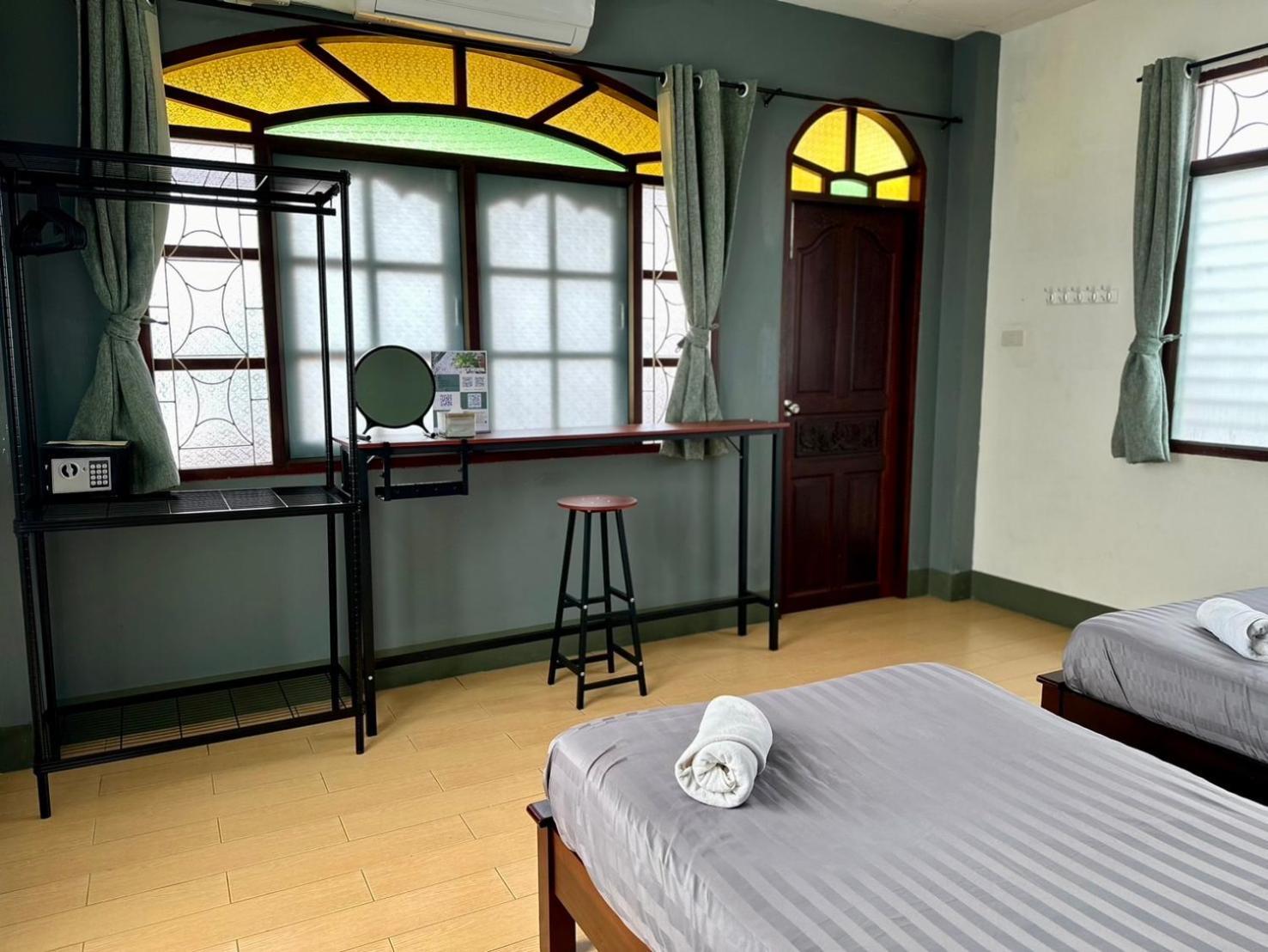 Niece Hostel Phuket - Sha Extra Plus Zewnętrze zdjęcie