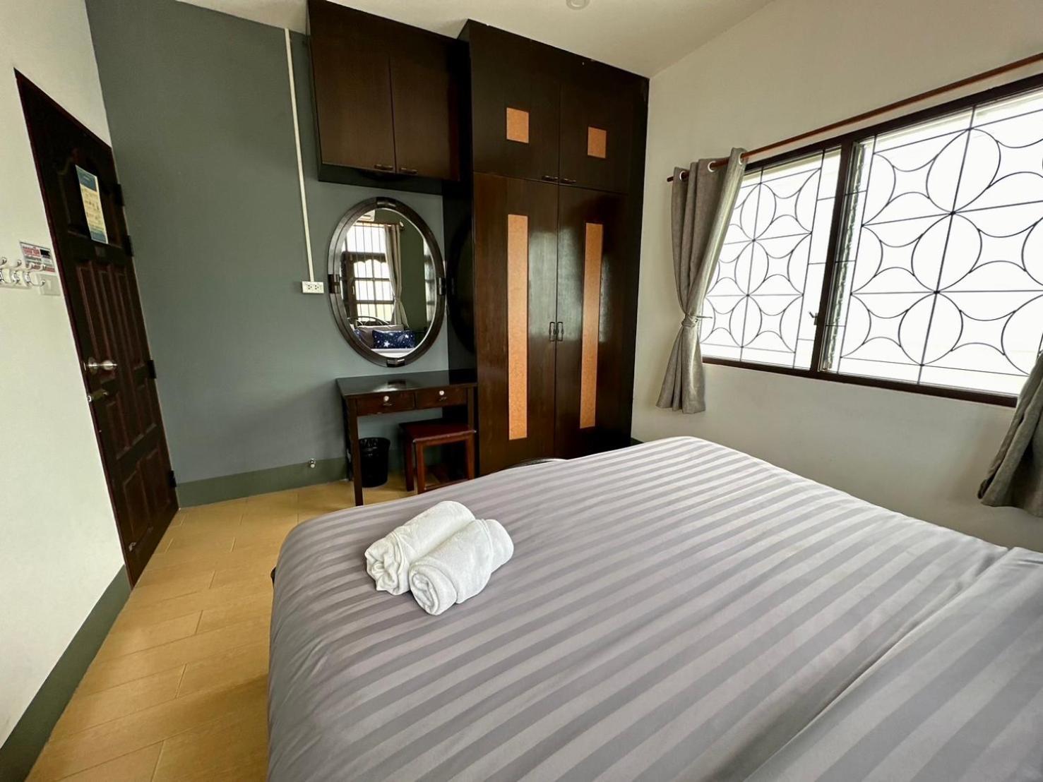 Niece Hostel Phuket - Sha Extra Plus Zewnętrze zdjęcie
